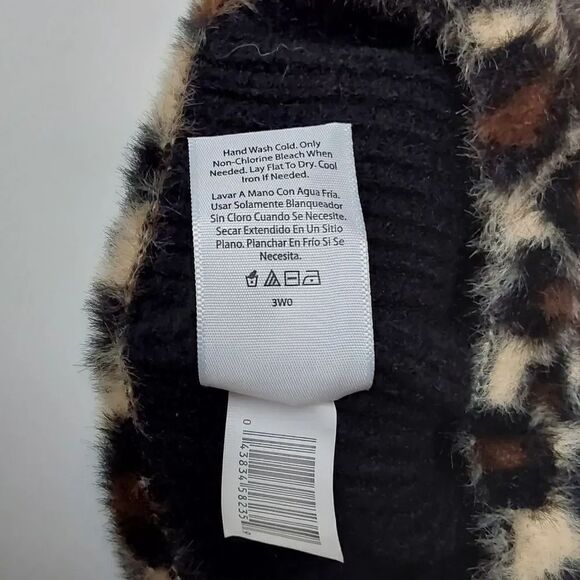 Kids Beanie/Toboggan  - Picture 2 of 4